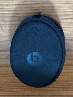 BEATS by Dr. Dre Headphone Soft Carrying Travel Replacement Case Pouch. In great